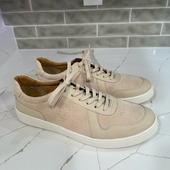 Nisolo Shoes - Nisolo Bria Go-To Court Sneakers. Women’s size 11 M. Color Bone.